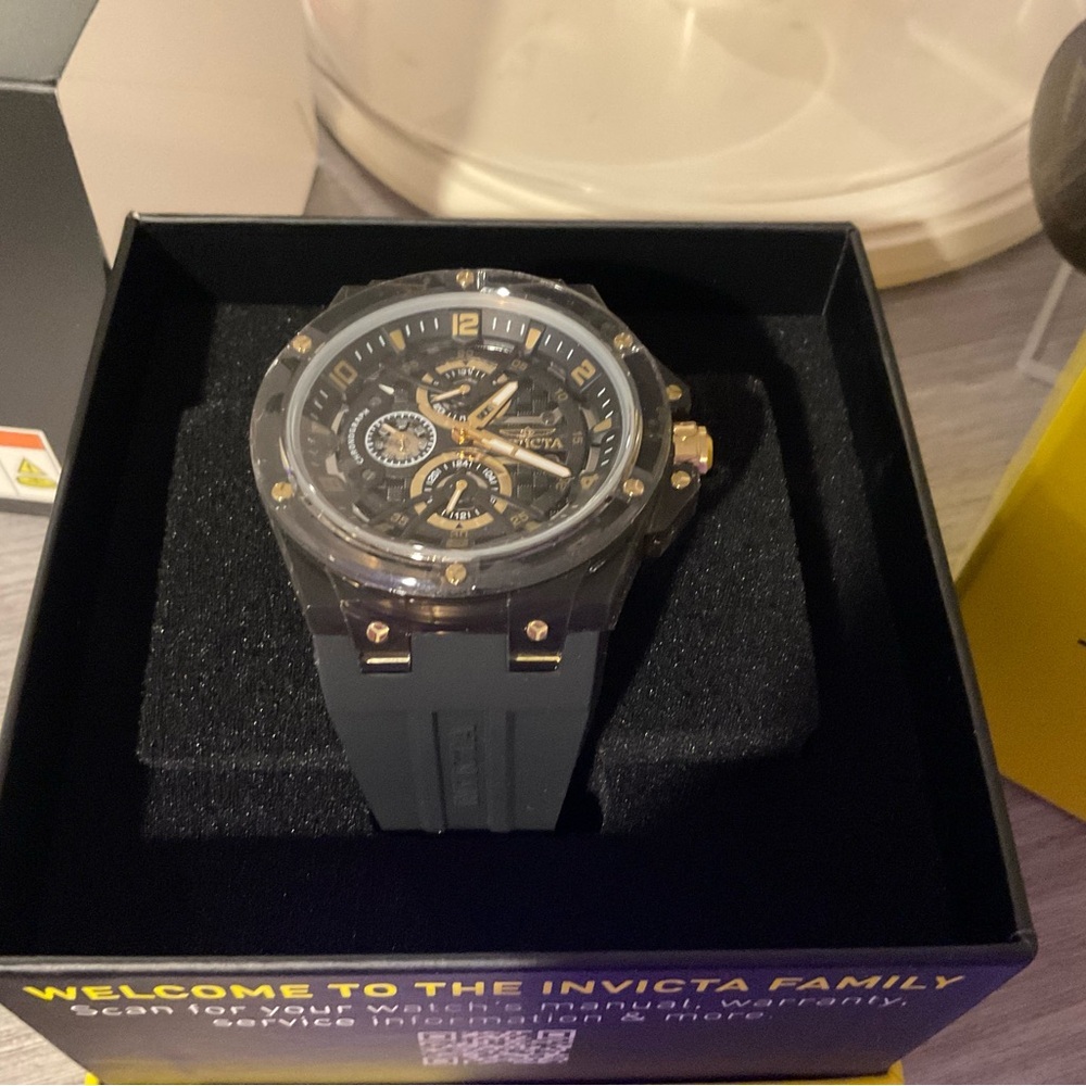 Brand New In Box Men’s Invicta Watch - Picture 8 of 8